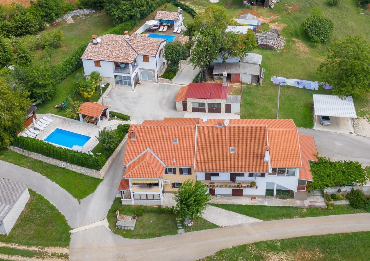 Villa House Semy With Private Pool à Pazin Extérieur photo