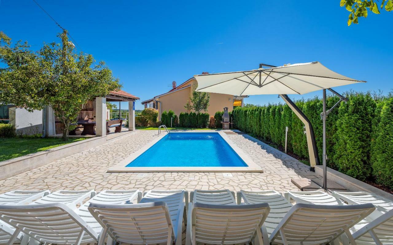 Villa House Semy With Private Pool à Pazin Extérieur photo
